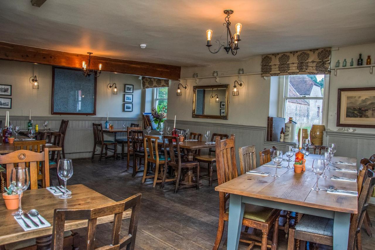 The George Inn 워민스터 외부 사진